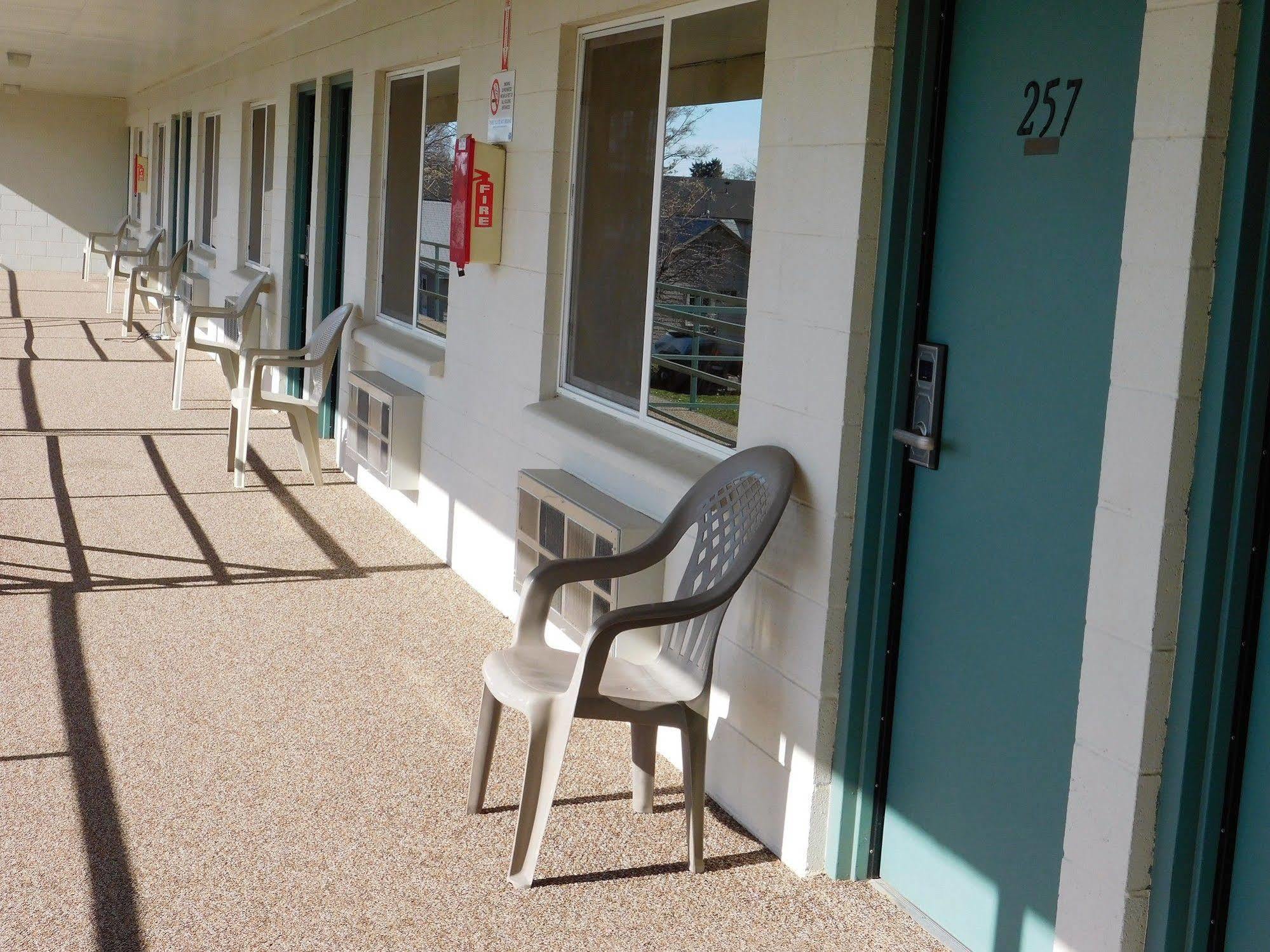 Capri Motel Walla Walla Eksteriør billede